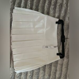 ALICE & OLIVIA EMILIE BOX PLEAT MINI SKIRT